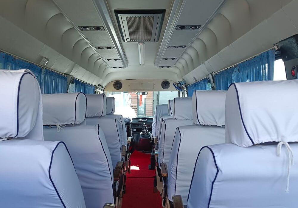 Tempo Traveller Rental for Jaipur Sightseeing