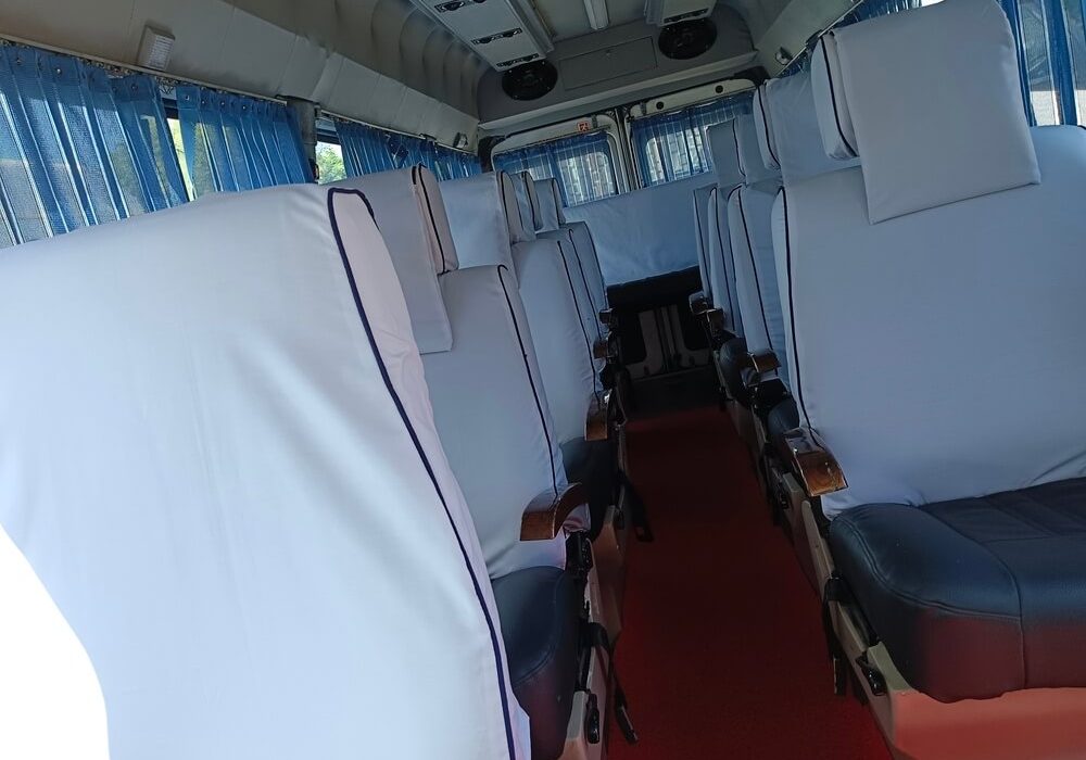 Tempo Traveller Rental for Jaipur Sightseeing