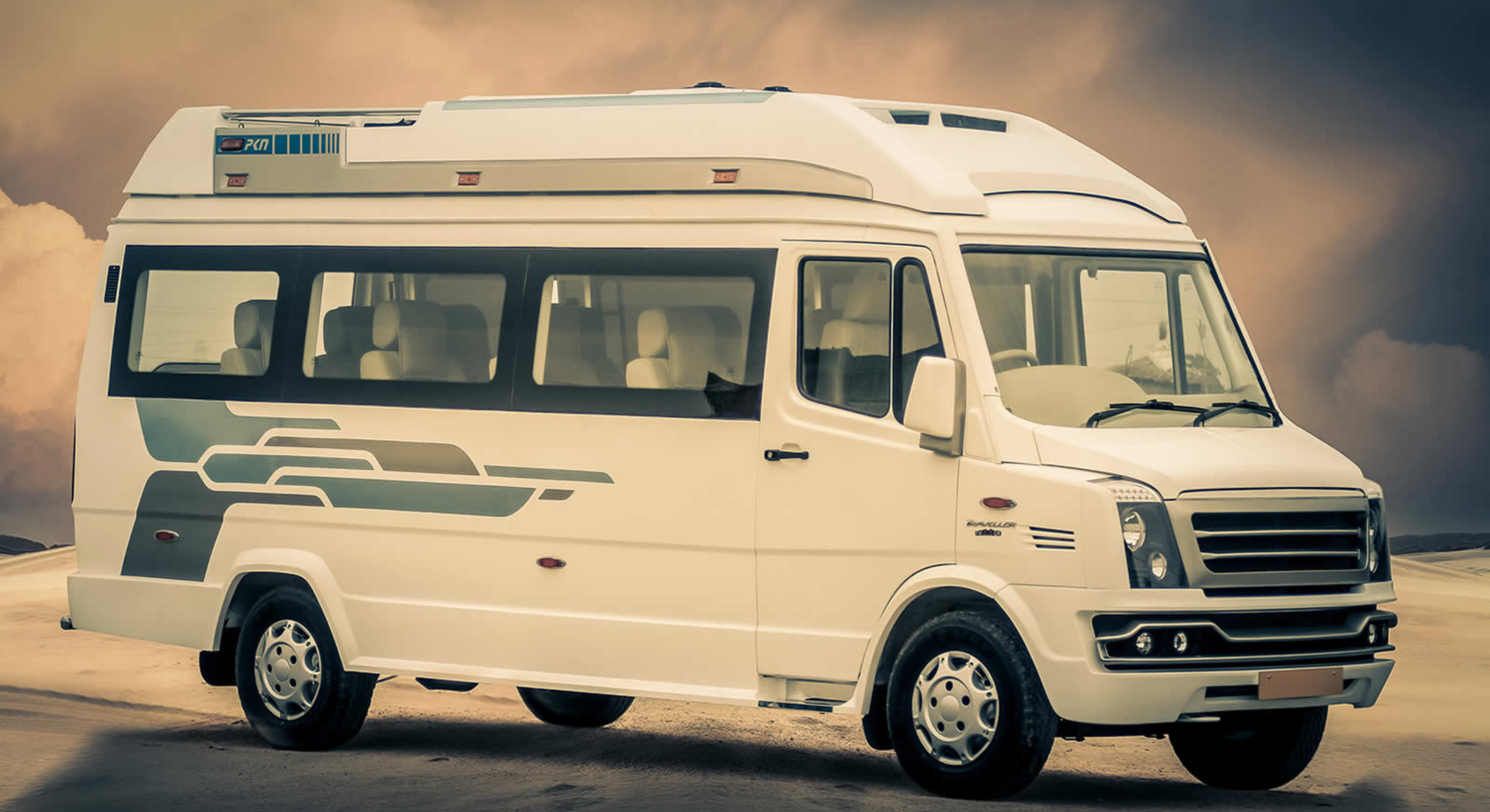 Maharaja Seater Tempo Traveller
